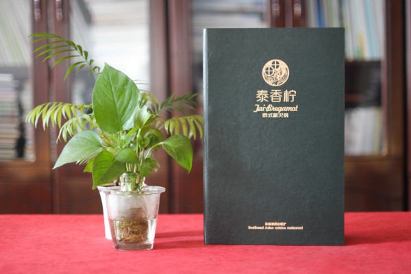 創(chuàng)意火鍋店菜譜設(shè)計案例展示-泰國菜餐廳菜單設(shè)計有什么要注意的?